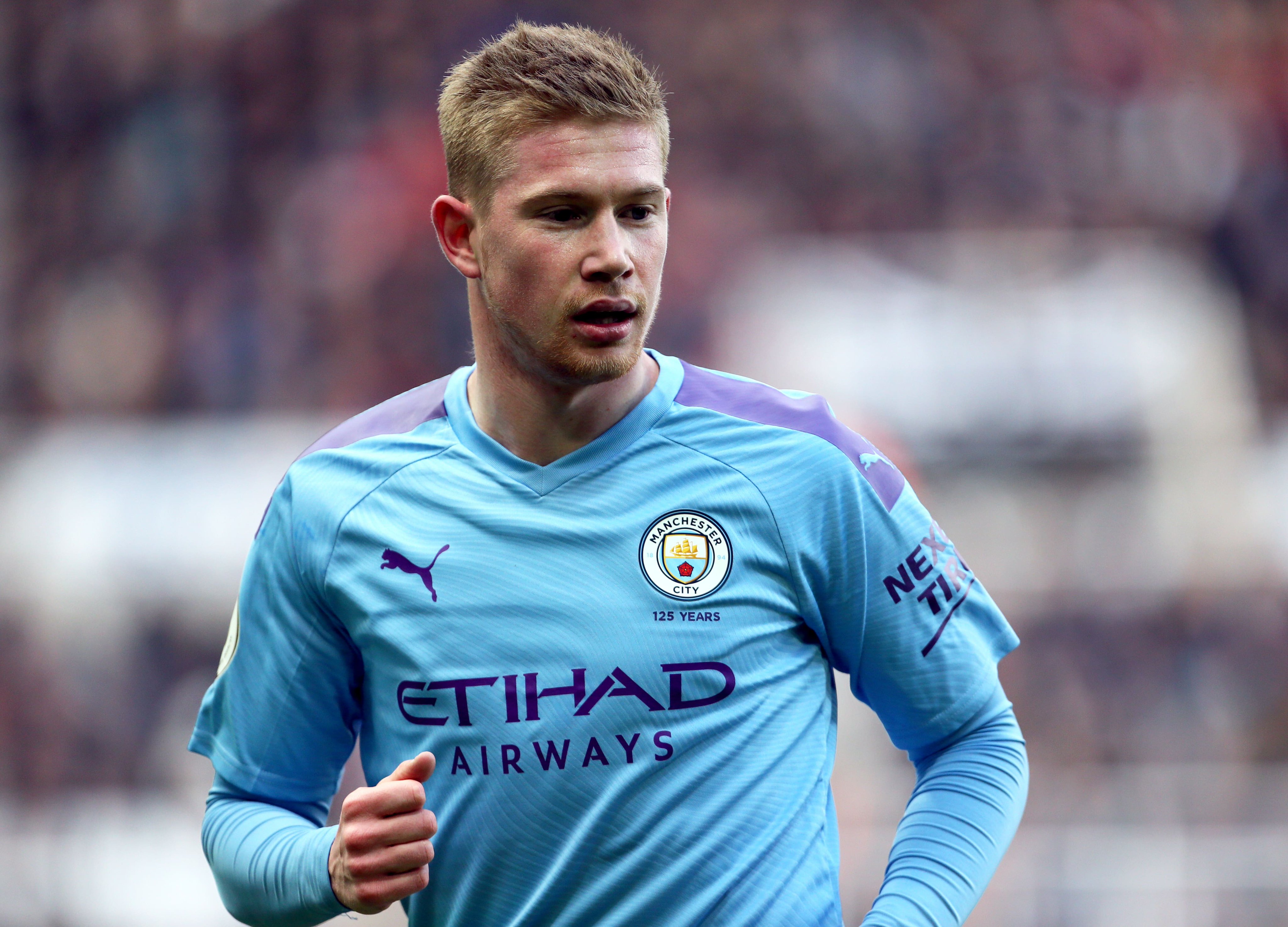 记者：西蒙斯已正式告知莱比锡他想加盟切尔西