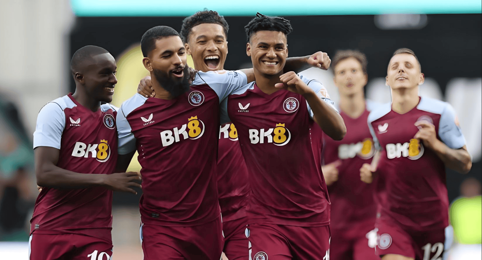 从2002年韩日世界杯开始喜欢上足球，当时政治老...（爱上足球始于2002韩日世界杯，那时政治老...）