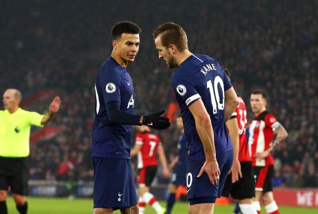 美记：国王GM迫切想要交易拉文，他认为球队失分多都怪拉文