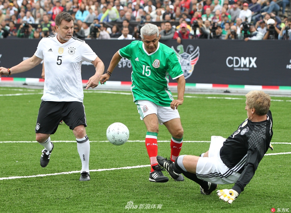 第41圈，诺里斯进站做出二停，维斯塔潘超越皮亚斯特里升至第1。